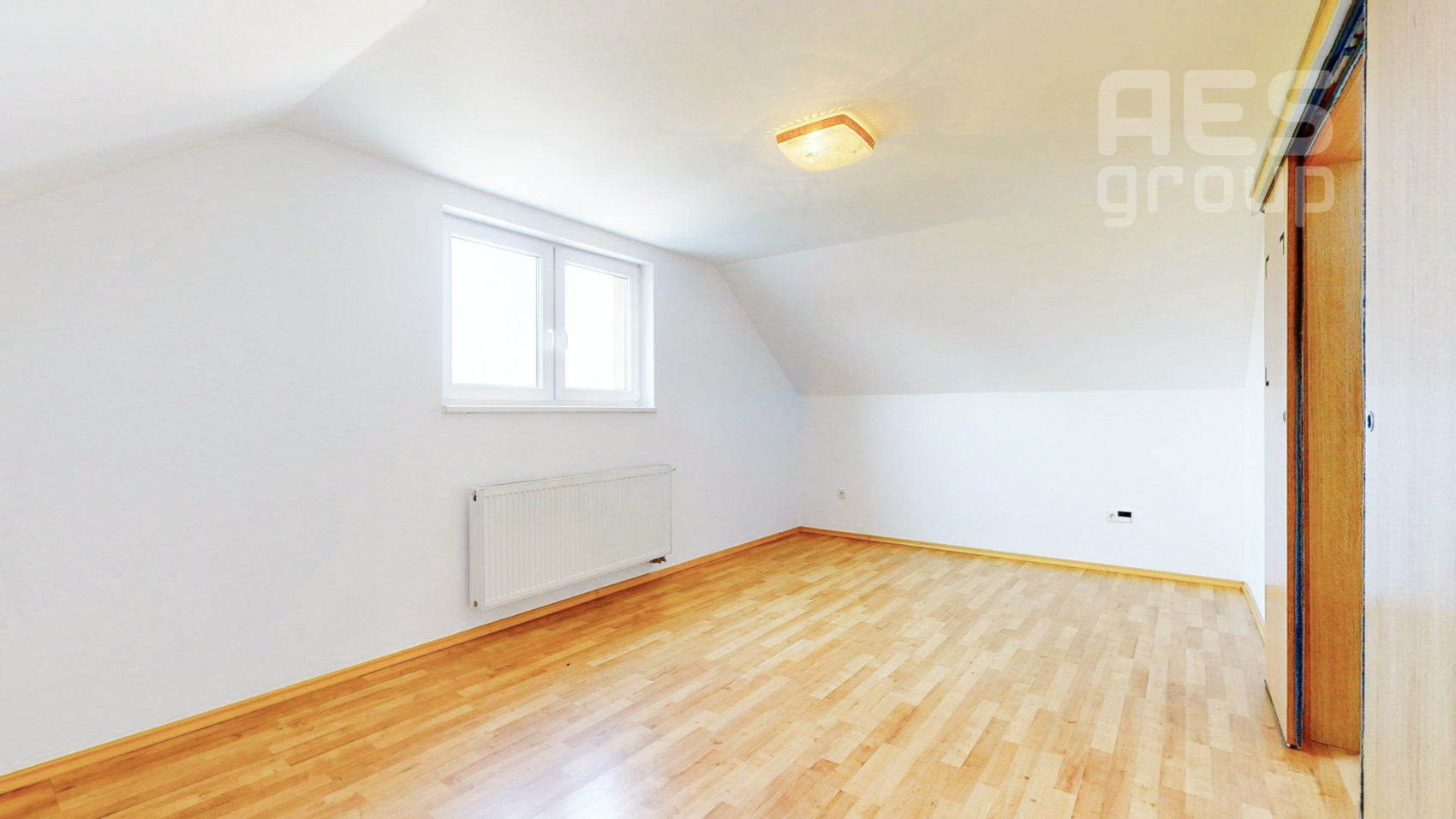 PREDAJ, 5i rodinný dom s veľkým pozemkom, ul. Karpatská, Marianka