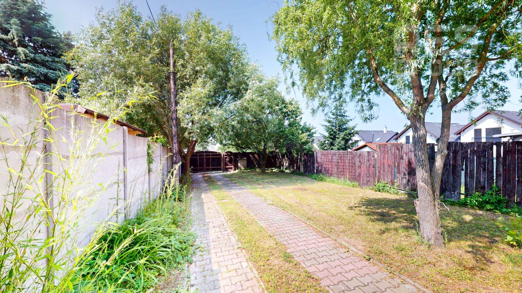 PREDAJ, 5i rodinný dom s veľkým pozemkom, ul. Karpatská, Marianka