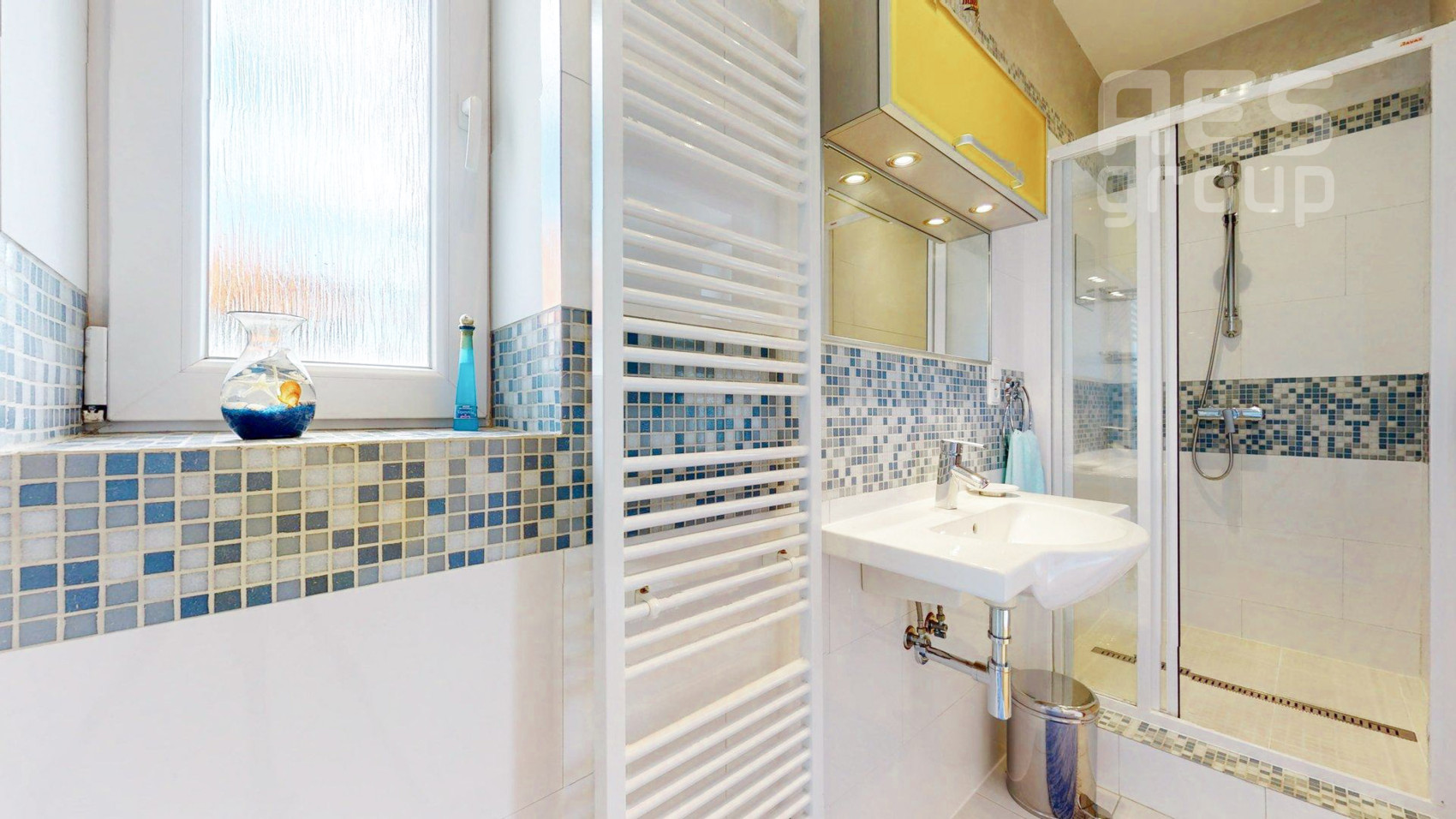 PRENÁJOM, JEDINEČNÝ 4 IZBOVÝ BYT, SMETANOVA, BRATISLAVA – STARÉ MESTO