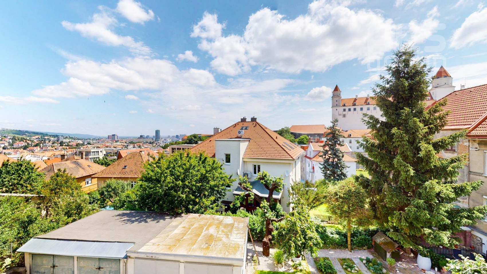 PRENÁJOM, JEDINEČNÝ 4 IZBOVÝ BYT, SMETANOVA, BRATISLAVA – STARÉ MESTO