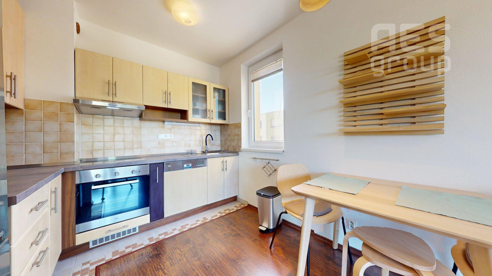 REZERVOVANÝ, zariadený 2 izbový byt s balkónom, Bočná ul. Stupava