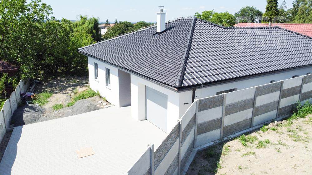 PREDAJ,  novostavba 4 izbového bungalovu s garážou, Jablonové