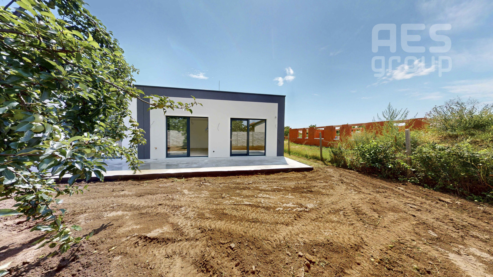 EXKLUZÍVNY PREDAJ, 4 izbové rodinné domy, ul. Poľovnícka, Veľký Bieľ.