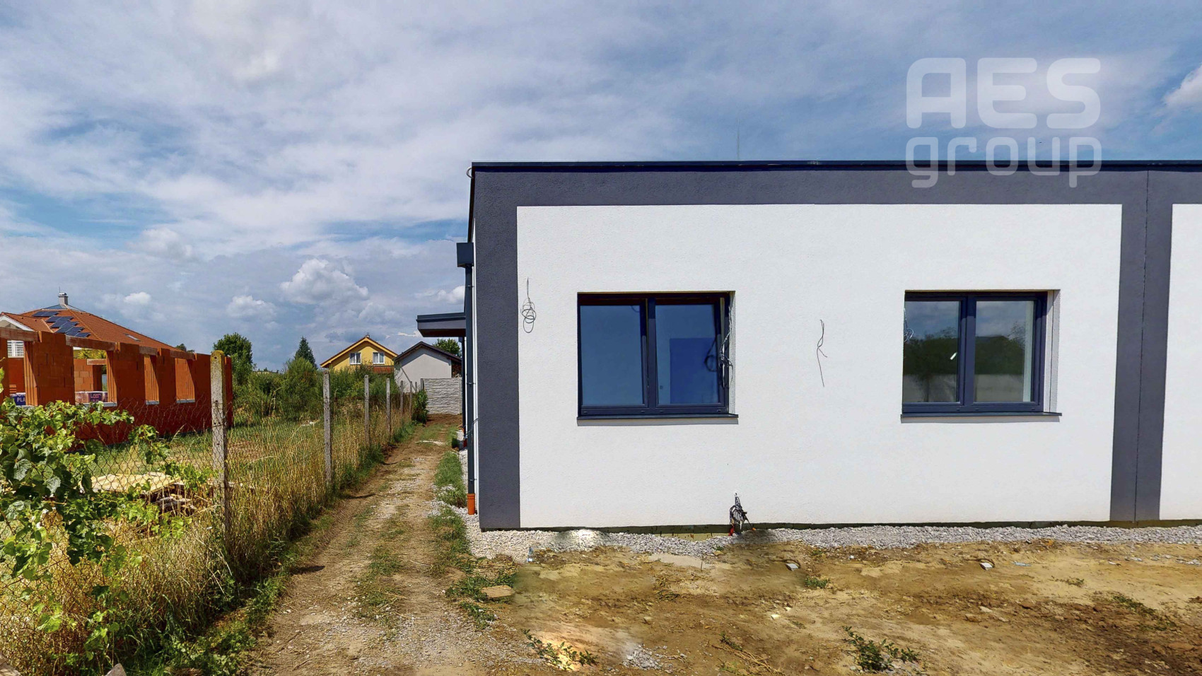 EXKLUZÍVNY PREDAJ, 4 izbové rodinné domy, ul. Poľovnícka, Veľký Bieľ.