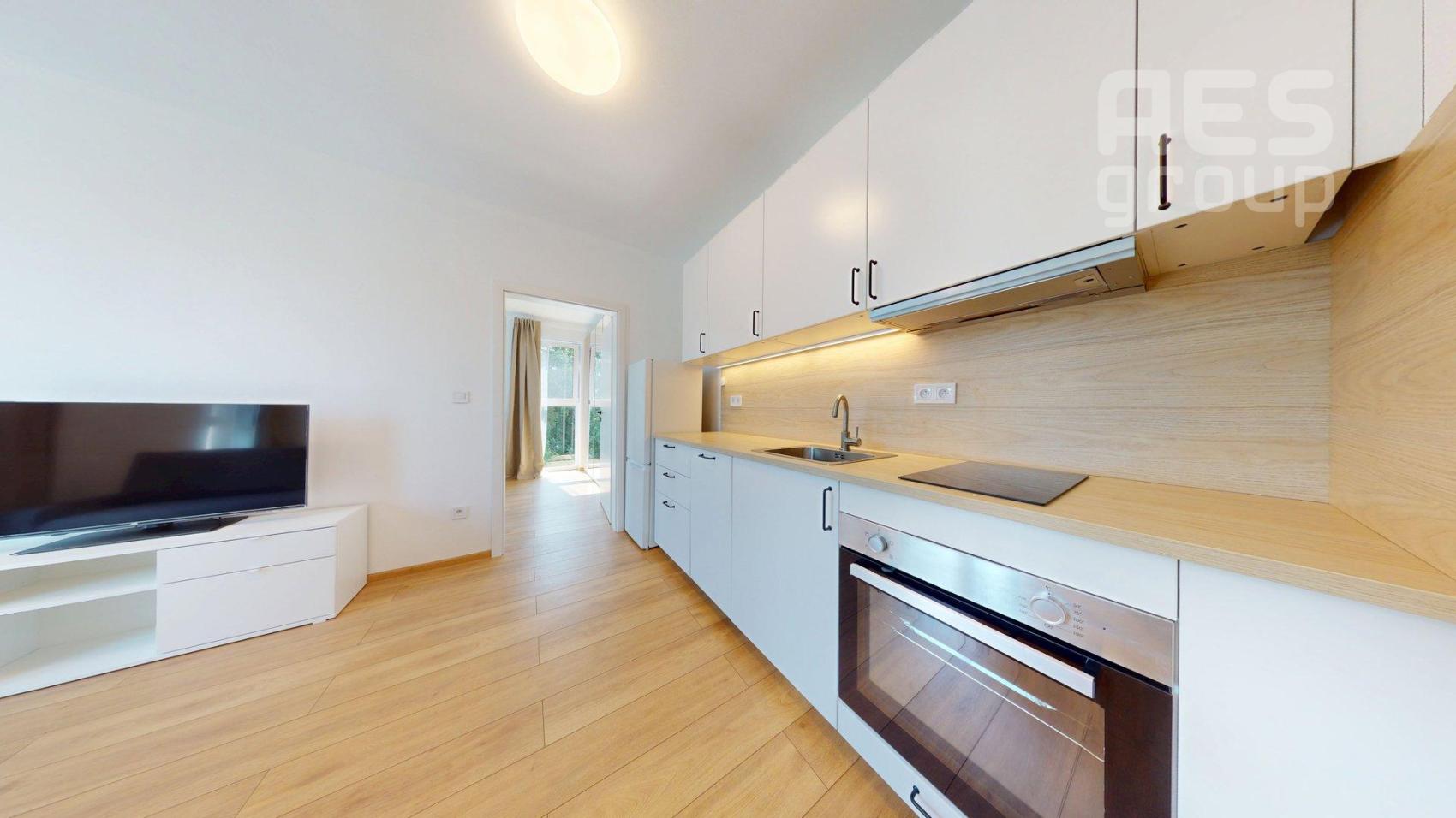 PRENÁJOM, zariadený 2 izbový byt s pivnicou a parkovaním, Stupava, Kúpeľná ul.