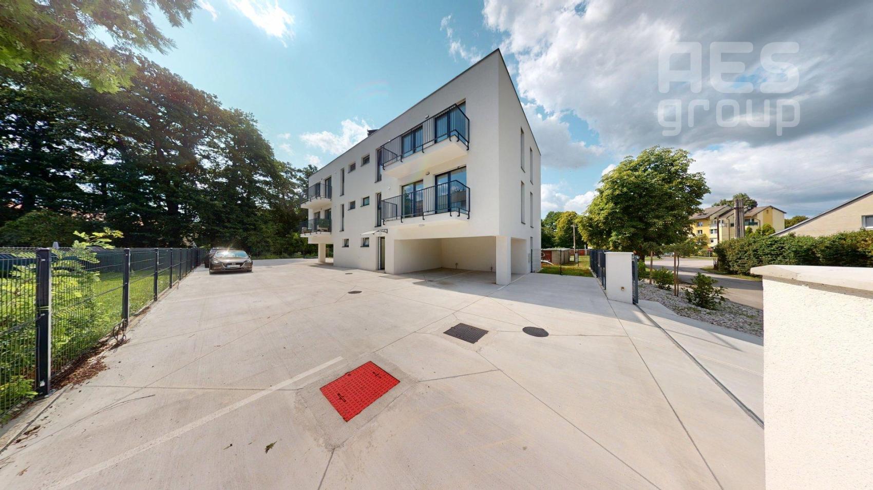 PRENÁJOM, zariadený 2 izbový byt s pivnicou a parkovaním, Stupava, Kúpeľná ul.