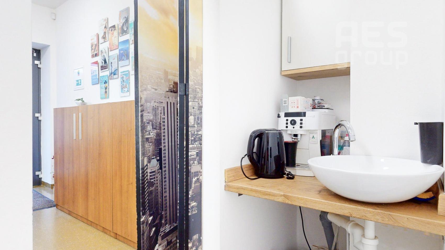 PRENÁJOM, OBCHODNÝ PRIESTOR, PASÁŽ AVANA, STUPAVA