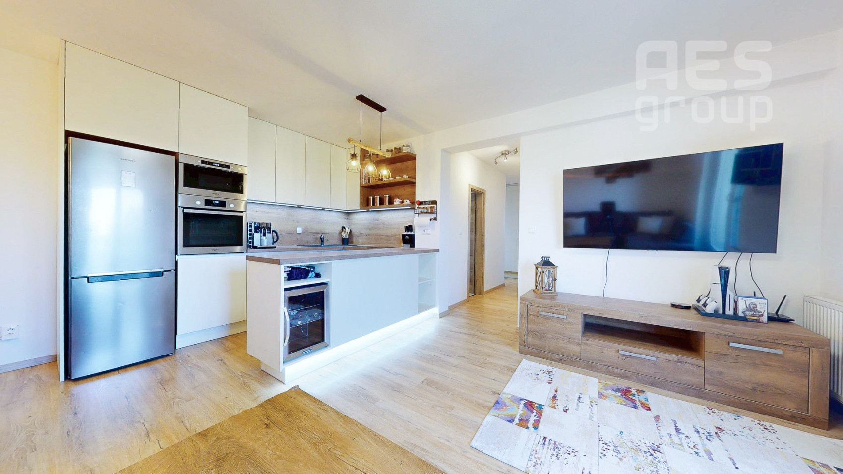 REZERVOVANÉ, PREDAJ, 2 izbový byt s dvoma balkónmi, ul. V. Šikulu, Stupava