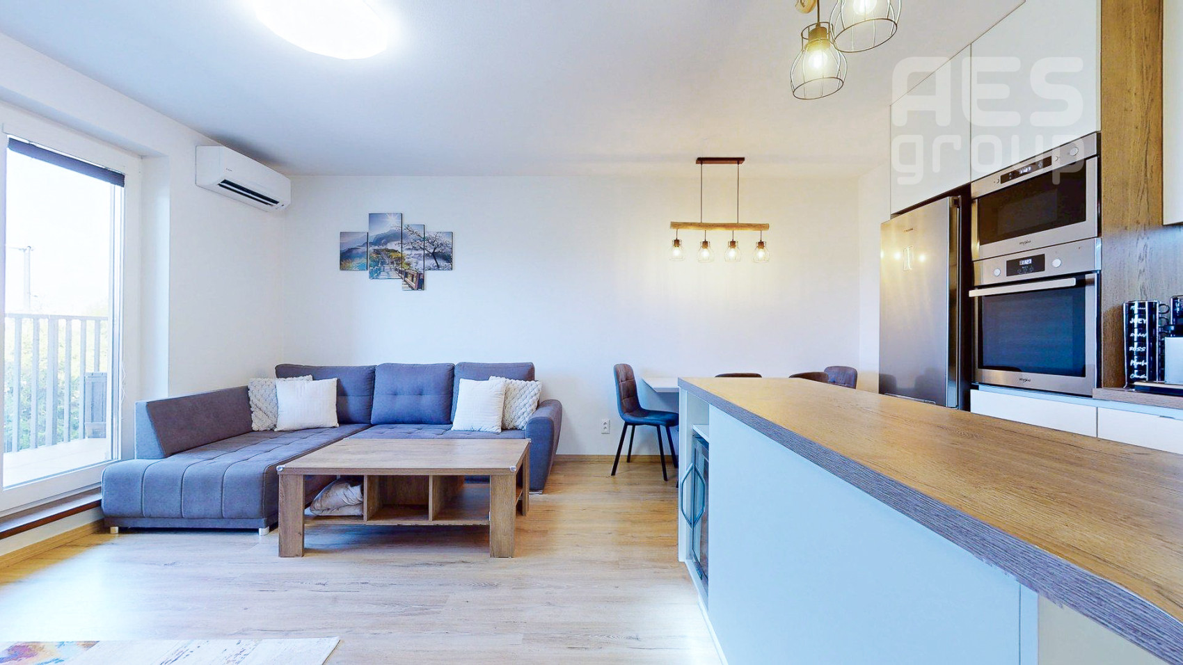 REZERVOVANÉ, PREDAJ, 2 izbový byt s dvoma balkónmi, ul. V. Šikulu, Stupava