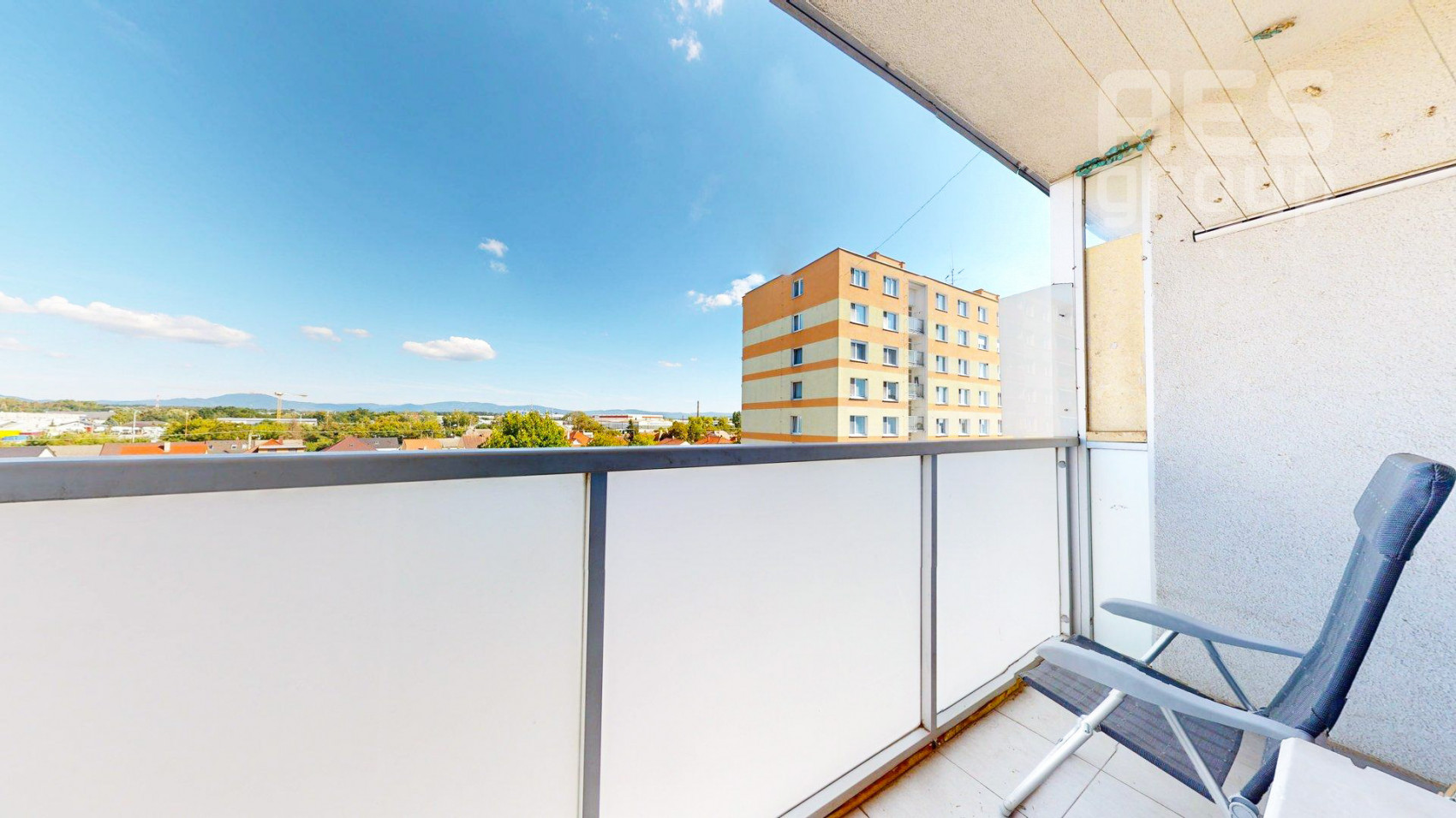 REZERVOVANÉ, PREDAJ, 2 izbový byt so šatníkom a loggiou na ul. Ľ. Fullu, Malacky