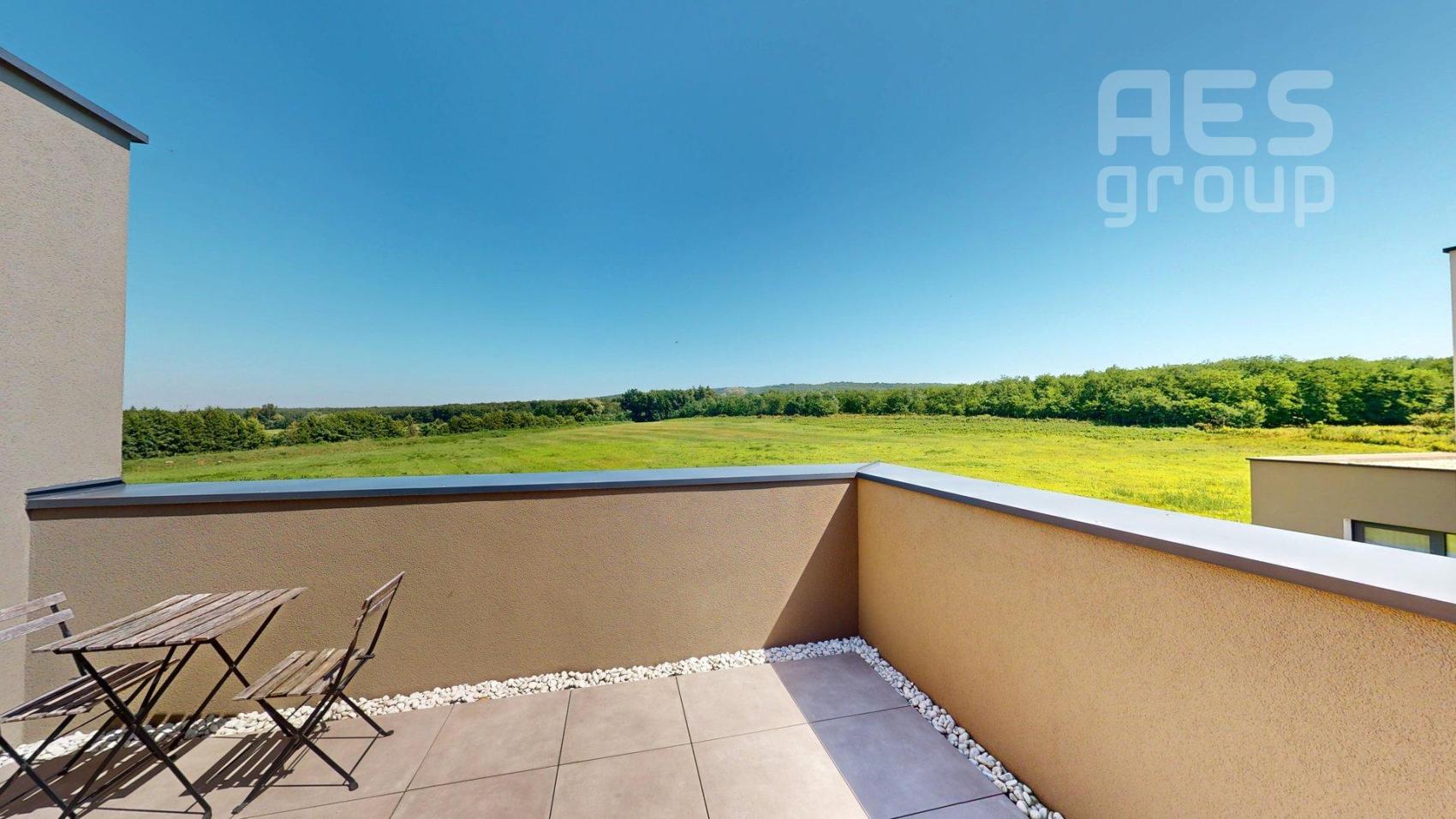 PRENÁJOM, 1,5 izbový byt s veľkou terasou a parkovaním, Džbankárska ul. Stupava