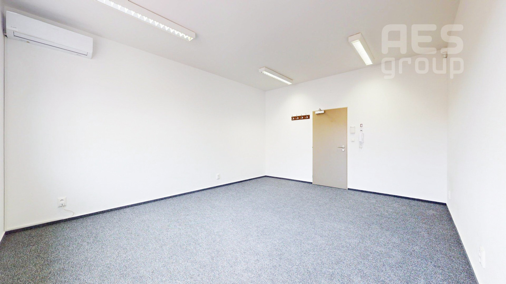 PRENÁJOM, KLIMATIZOVANÝ KANCELÁRSKY PRIESTOR, PASÁŽ AVANA, STUPAVA