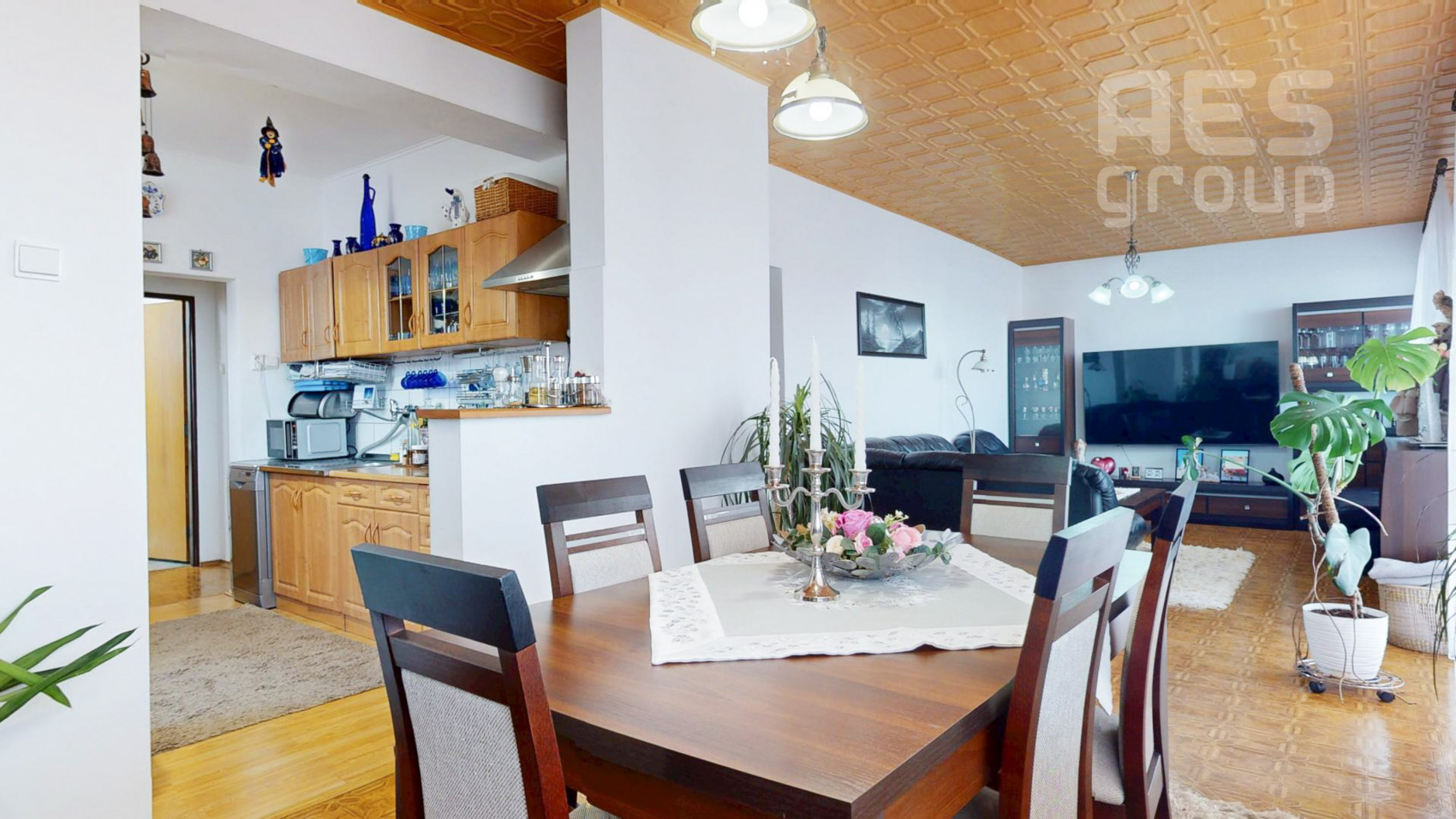 PREDAJ, dvojgeneračný rodinný dom s veľkým pozemkom v obci Vysoká pri Morave