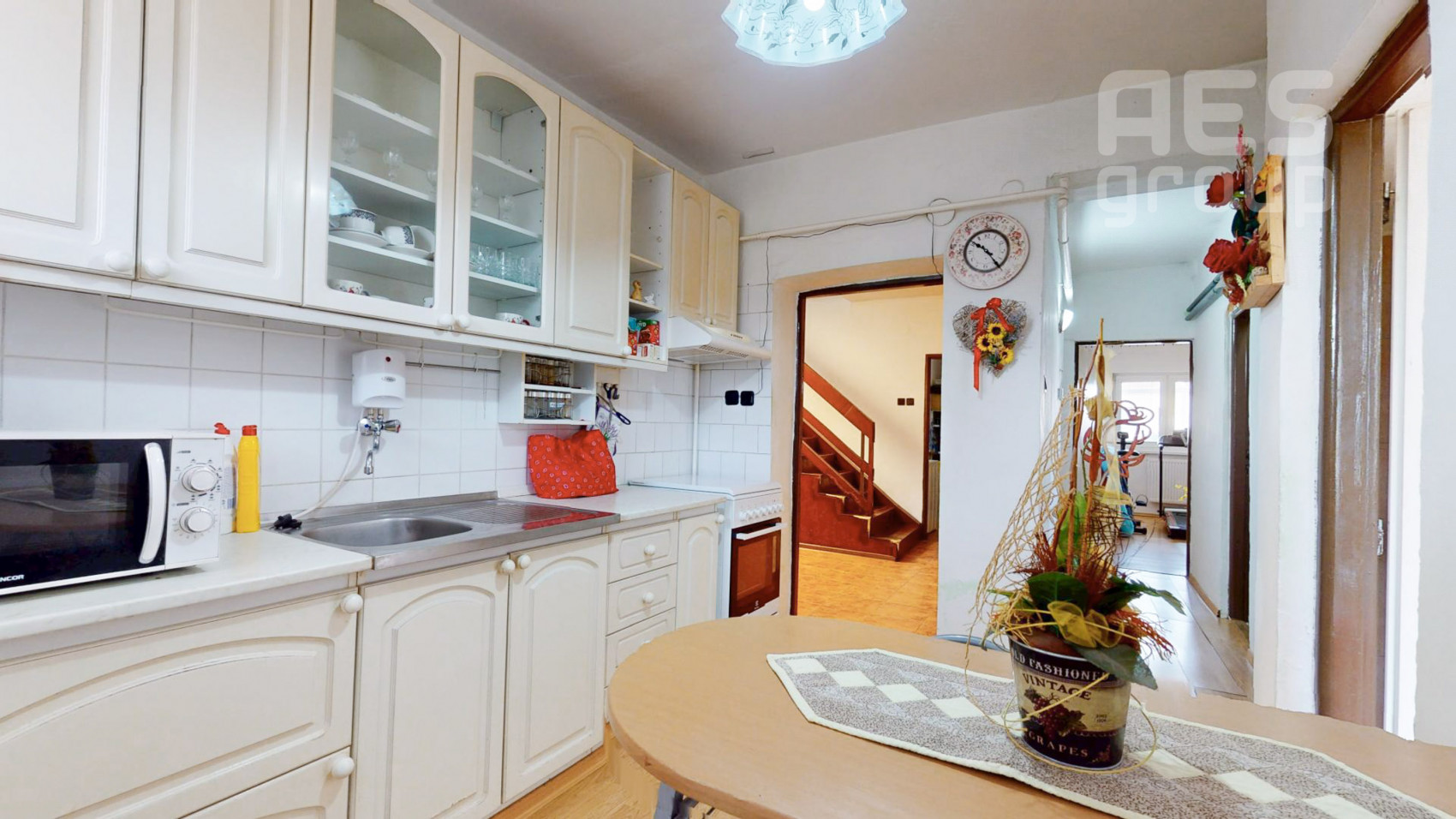 PREDAJ, dvojgeneračný rodinný dom s veľkým pozemkom v obci Vysoká pri Morave