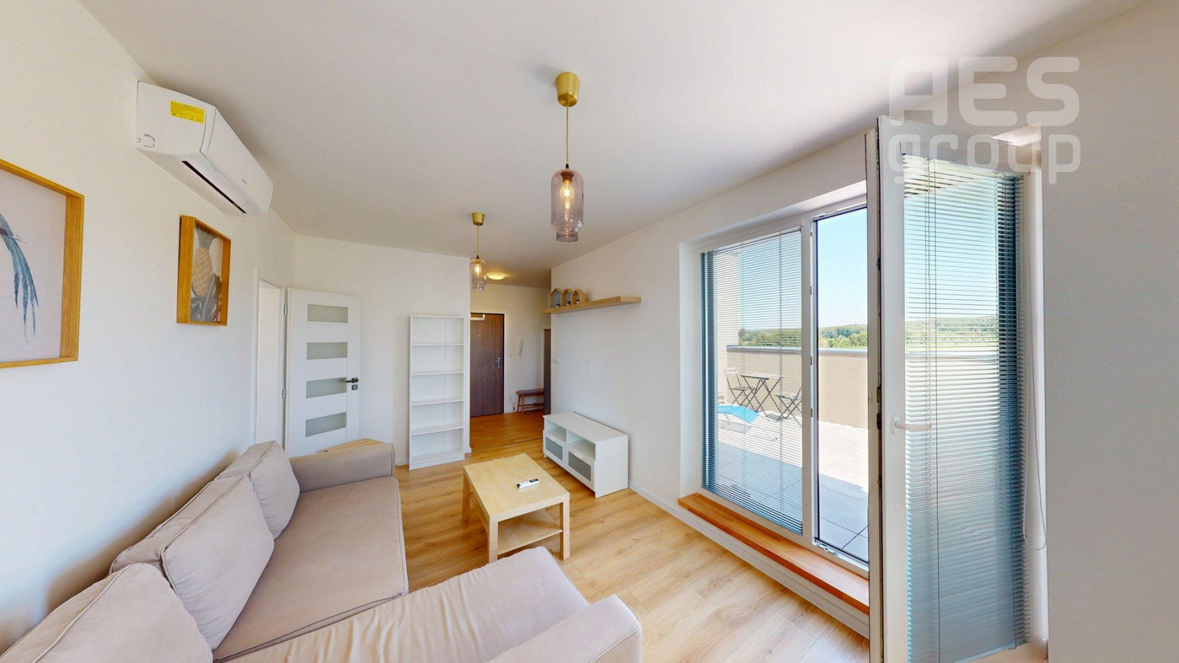 REZERVOVANÝ, PRENÁJOM, 1,5 izbový byt s veľkou terasou a parkovaním, Džbankárska ul. Stupava