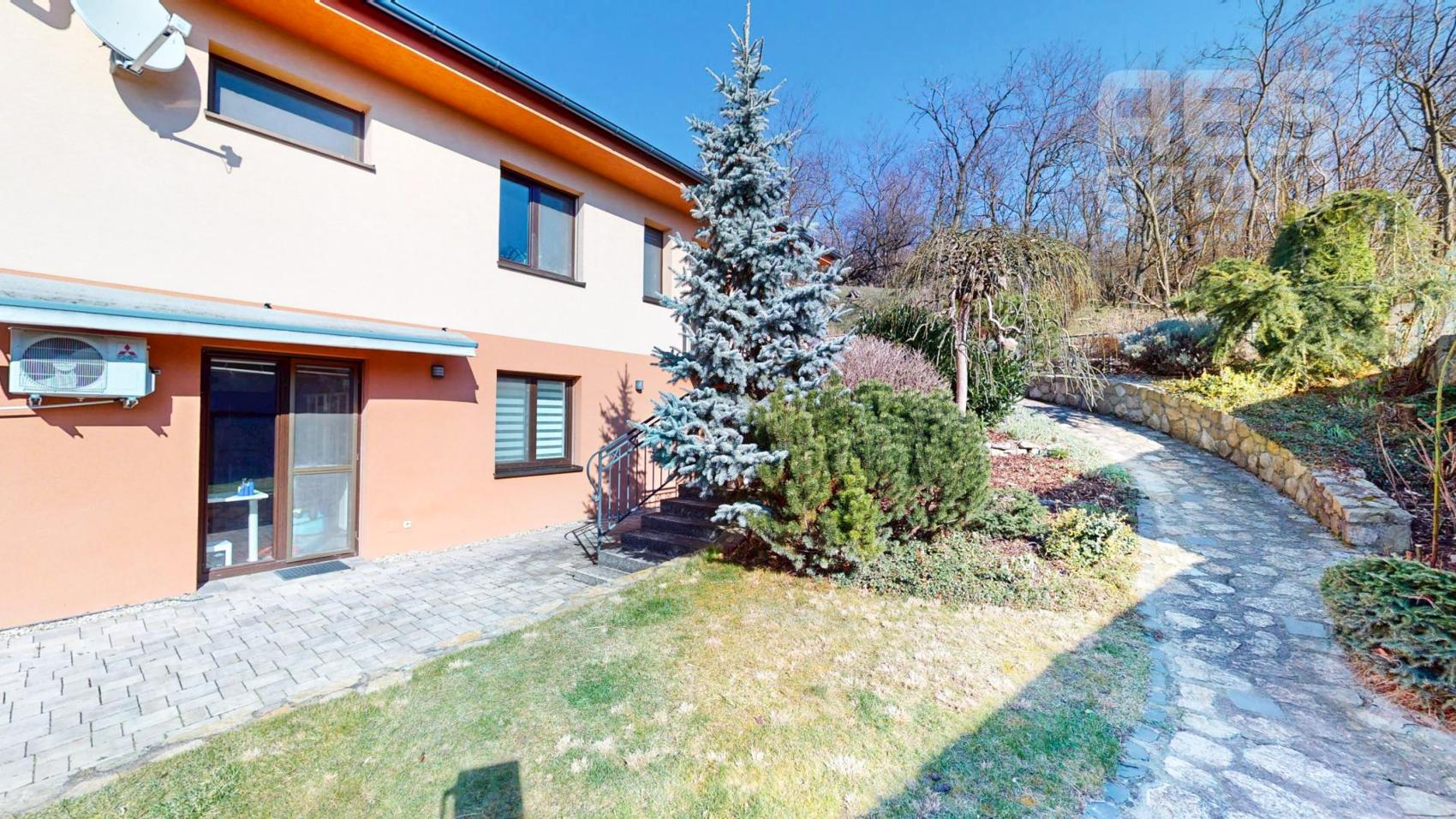 PREDAJ, 5i rodinný dom, ul. Slnečná, Stupava