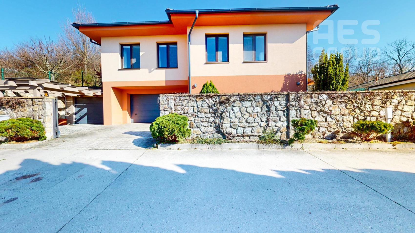 PREDAJ, 5i rodinný dom, ul. Slnečná, Stupava