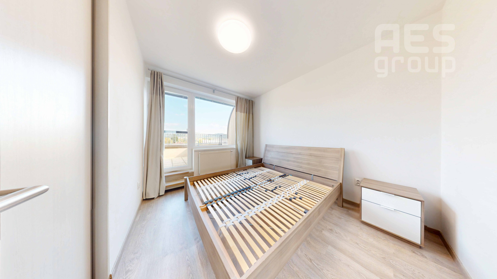 PRENÁJOM, 3 izbový byt s dvomi terasami a parkovacími státiami, ul. Okružná, Stupava