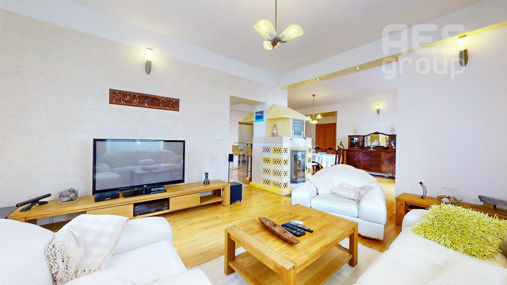 PRENÁJOM, JEDINEČNÝ 4 IZBOVÝ BYT, SMETANOVA, BRATISLAVA – STARÉ MESTO