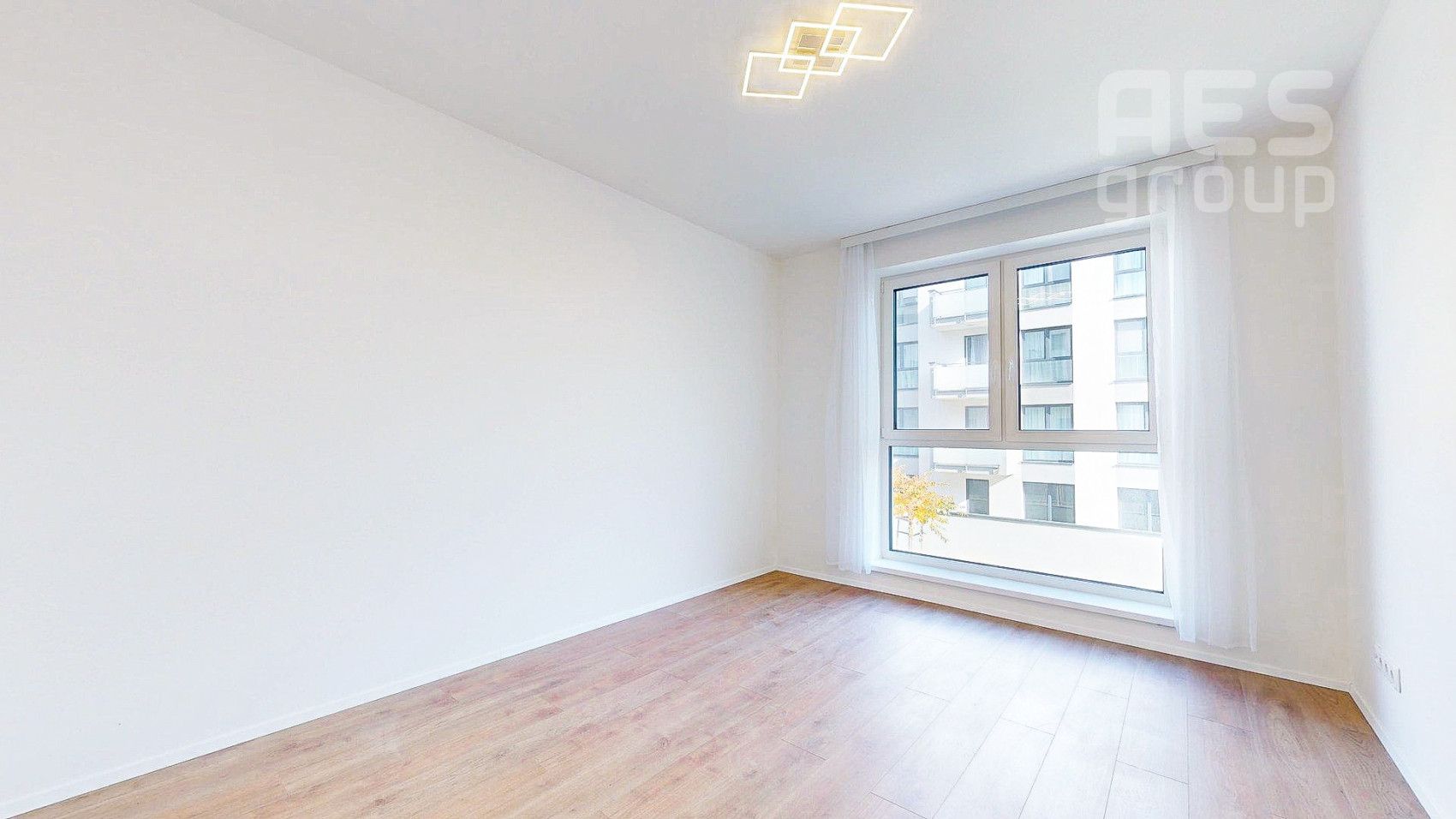 PRENÁJOM, 3 izbový byt s vnútorným parkovacím státím a terasou, Projekt NOEMIS, ul. Cementárenská, Stupava