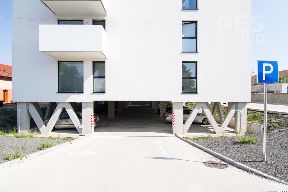 PRENÁJOM, GARÁŽOVÉ STÁTIE, NOVOSTAVBA NUEVO, DLHÁ, STUPAVA