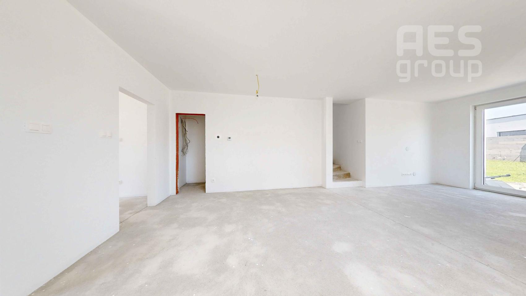 PREDAJ, Novostavba, 4 izbový dom v dvojdome s predzáhradkou, ul. Agátová, Kostolište