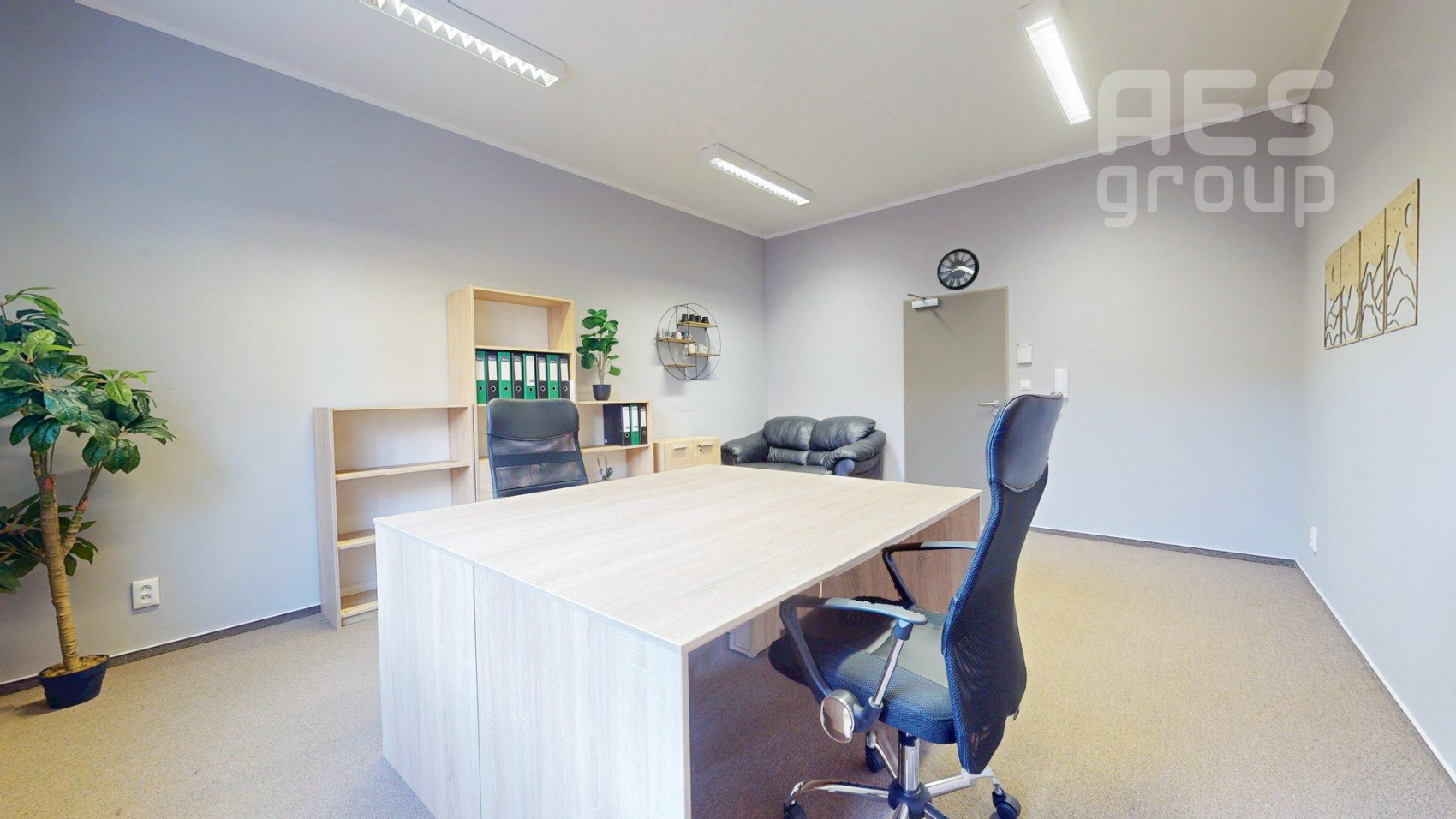 PRENÁJOM, KANCELÁRSKY PRIESTOR, PASÁŽ AVANA, STUPAVA