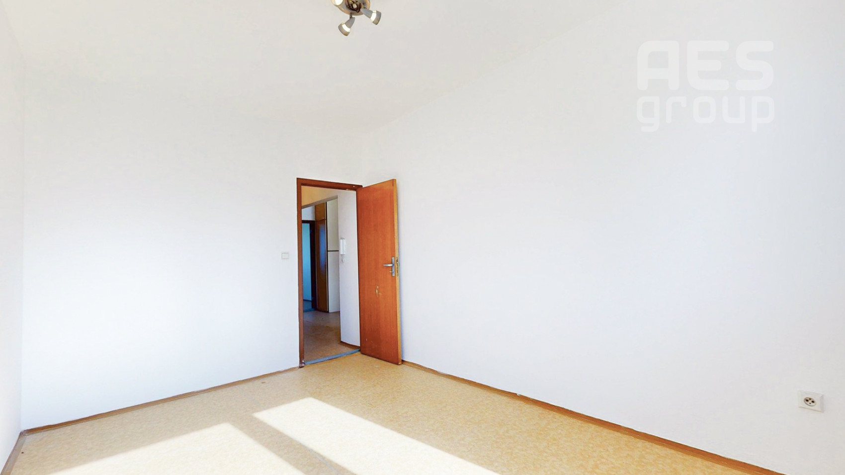 PREDAJ: 3 izbový byt s loggiou, Jilemnického ul., Stupava