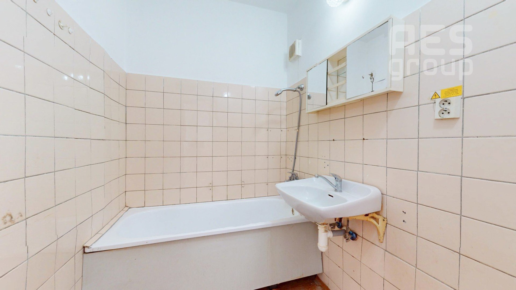 PREDAJ: 3 izbový byt s loggiou, Jilemnického ul., Stupava