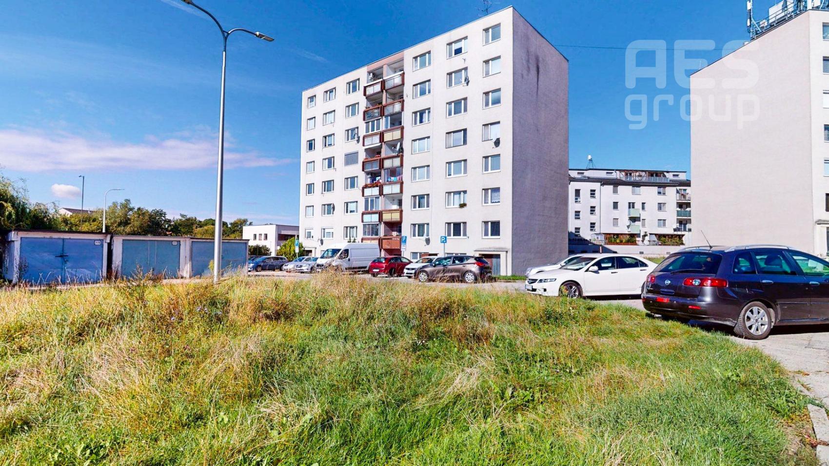 PREDAJ: 3 izbový byt s loggiou, Jilemnického ul., Stupava