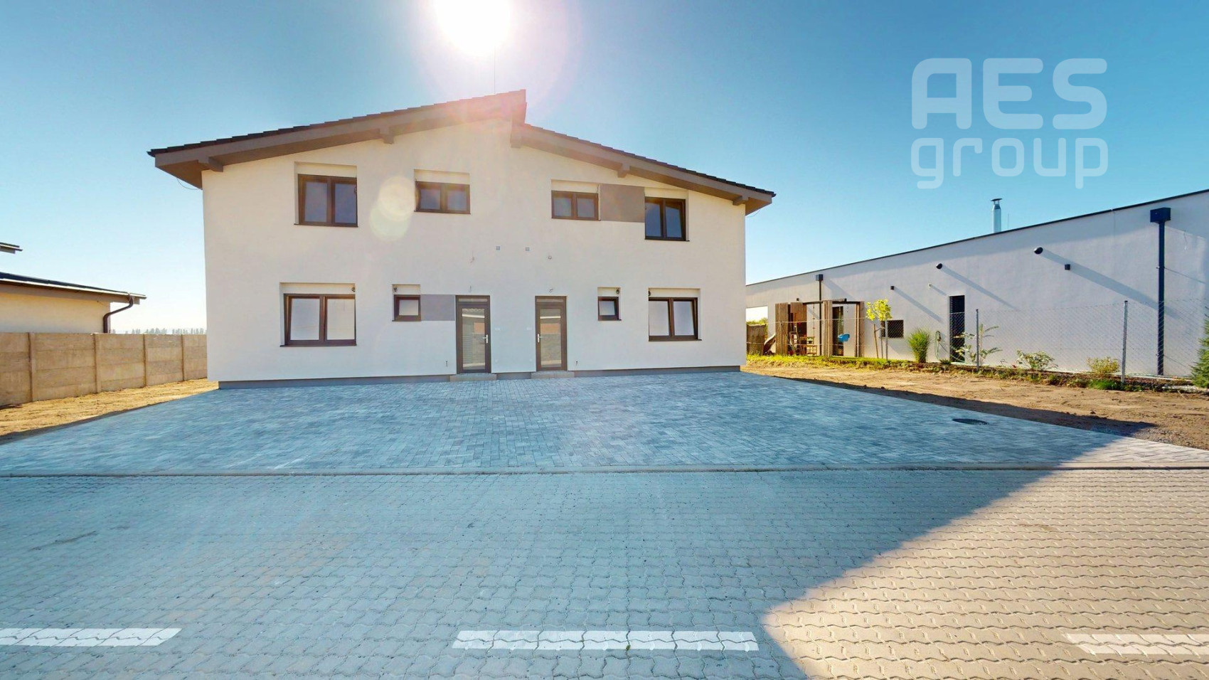 KOSTOLIŠTE, PREDAJ, 5 izbový  dom, Nová Alej Martina Benku