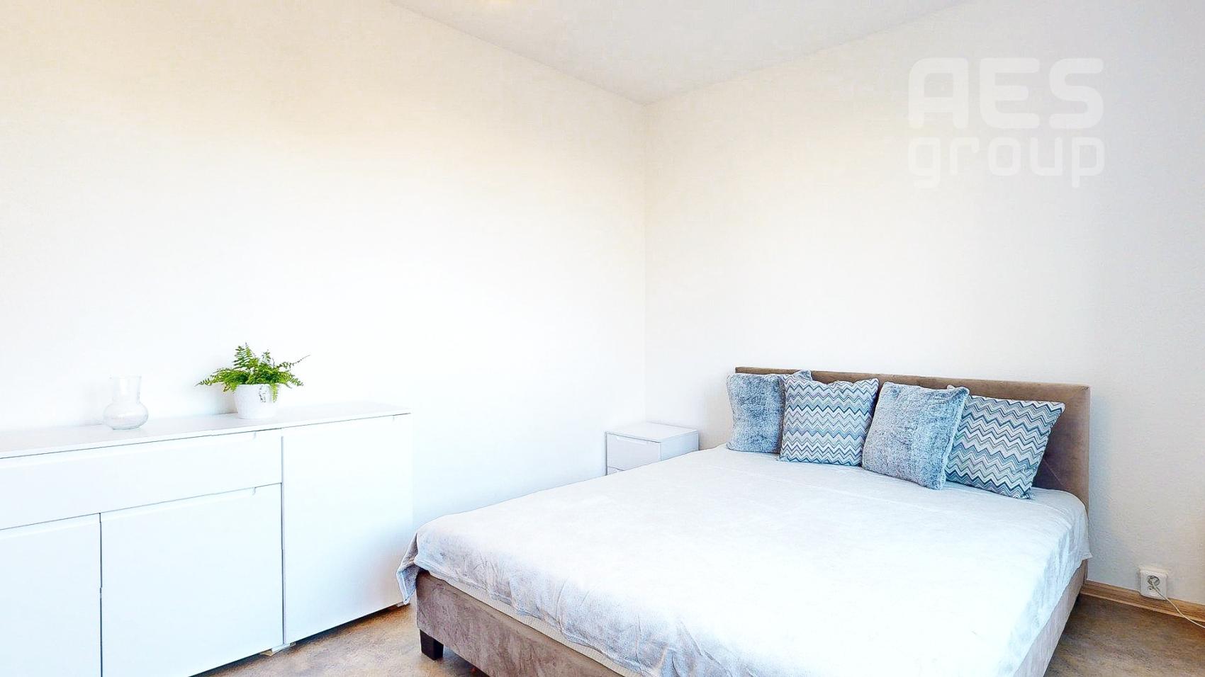 PRENÁJOM, 2 izbový byt s loggiou, ul. Rovniankova, BA-Petržalka