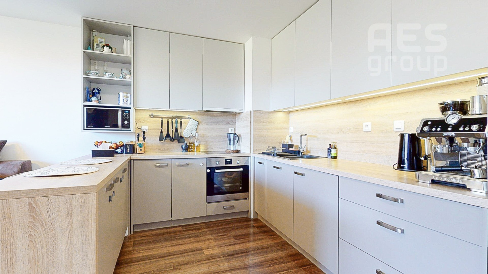 PREDAJ, NOVOSTAVBA, 3 izbový byt s balkónom a parkovacím státim, ul. Jána Ondruša, Stupava