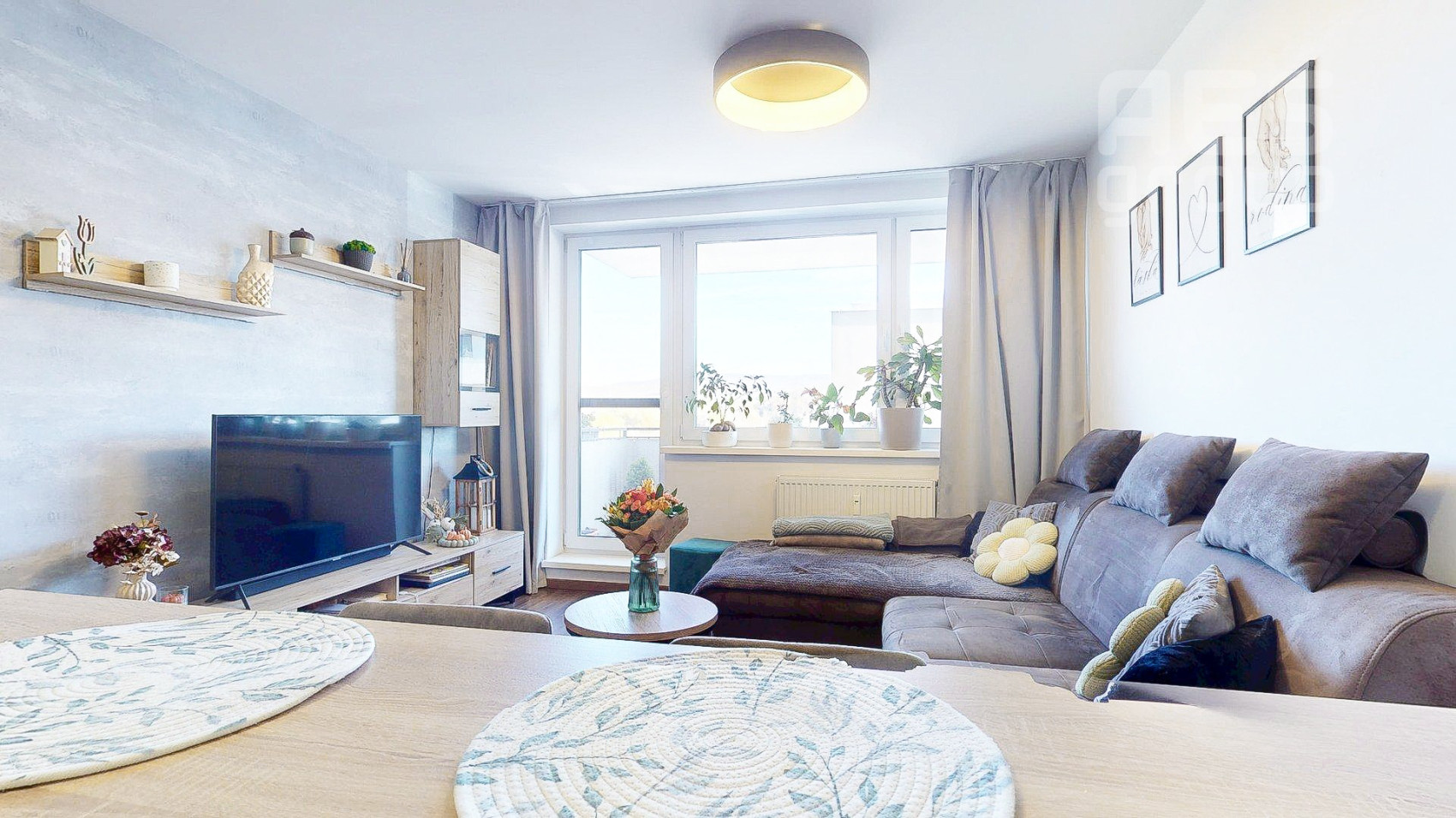 PREDAJ, NOVOSTAVBA, 3 izbový byt s balkónom a parkovacím státim, ul. Jána Ondruša, Stupava