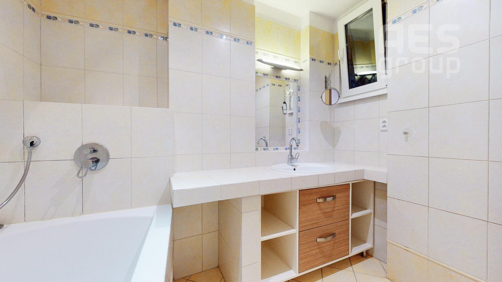 PRENÁJOM, 2 IZBOVÝ BYT, MEDENÁ, BRATISLAVA STARÉ MESTO