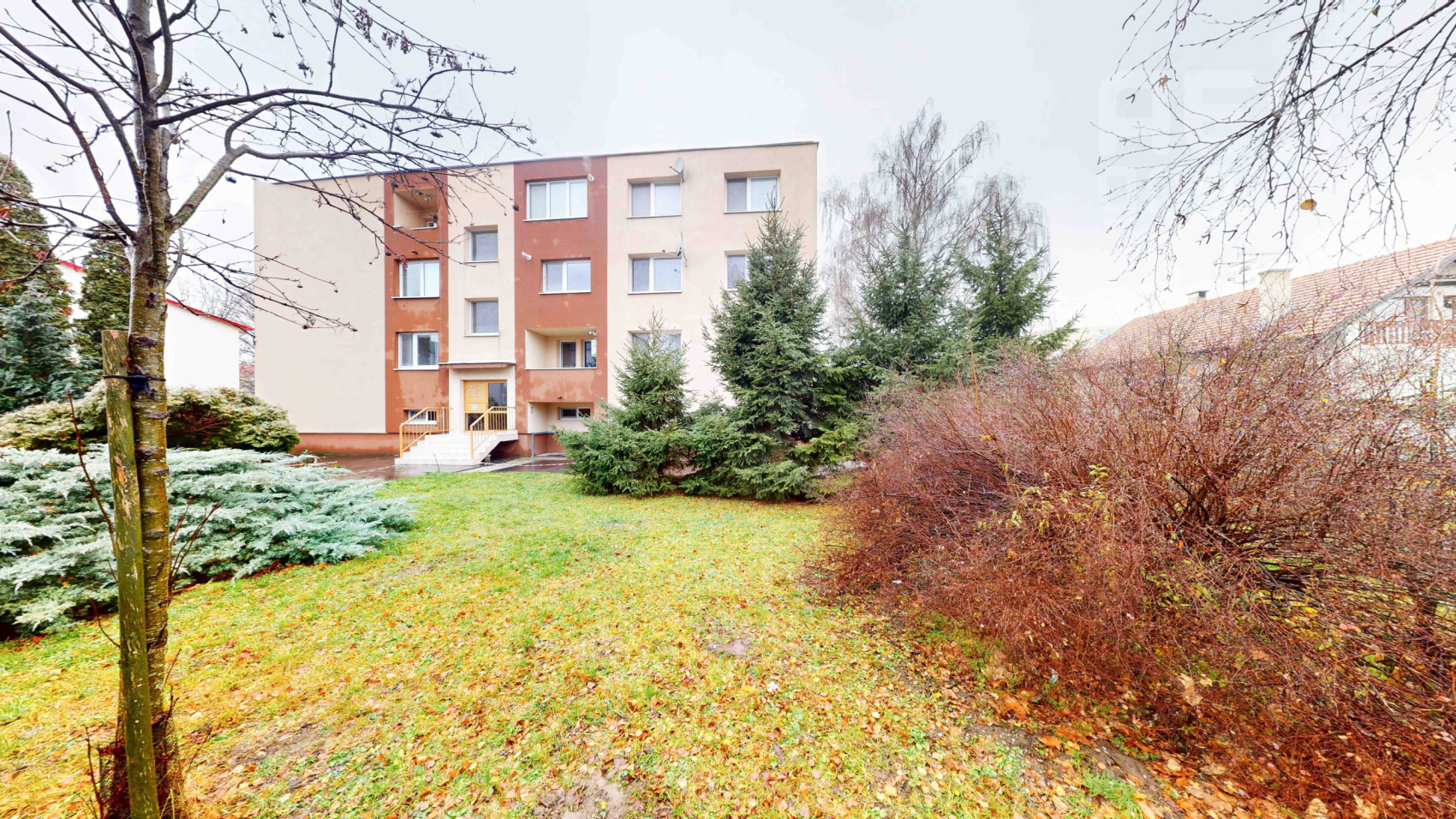 PREDAJ: 3 izbový byt s loggiou, Školská ul., Stupava