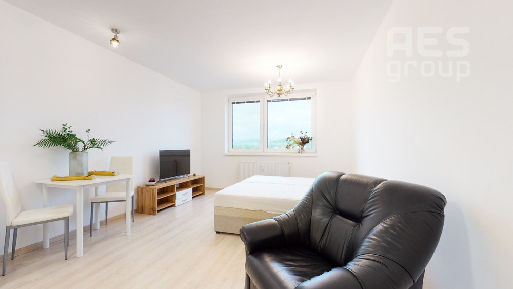 PRENÁJOM, 1 izbový byt s parkovaním na ulici Jána Ondruša v Stupave