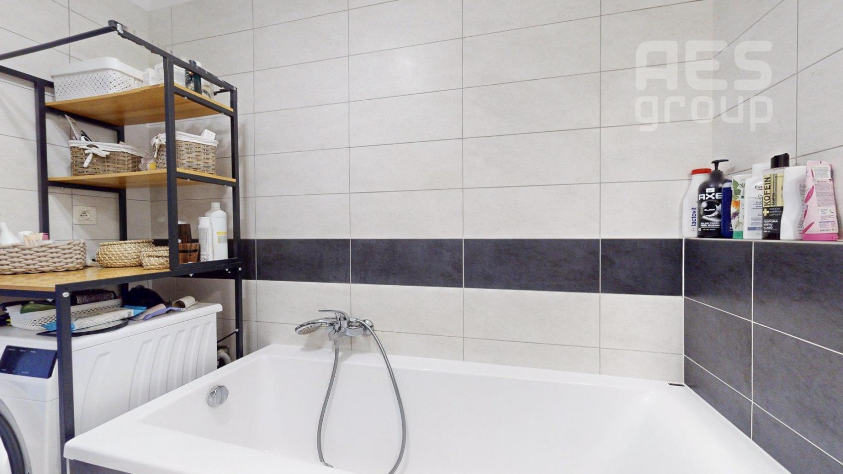 PREDAJ, NOVOSTAVBA, 3 izbový byt s balkónom a parkovacím státím, ul. Jána Ondruša, Stupava