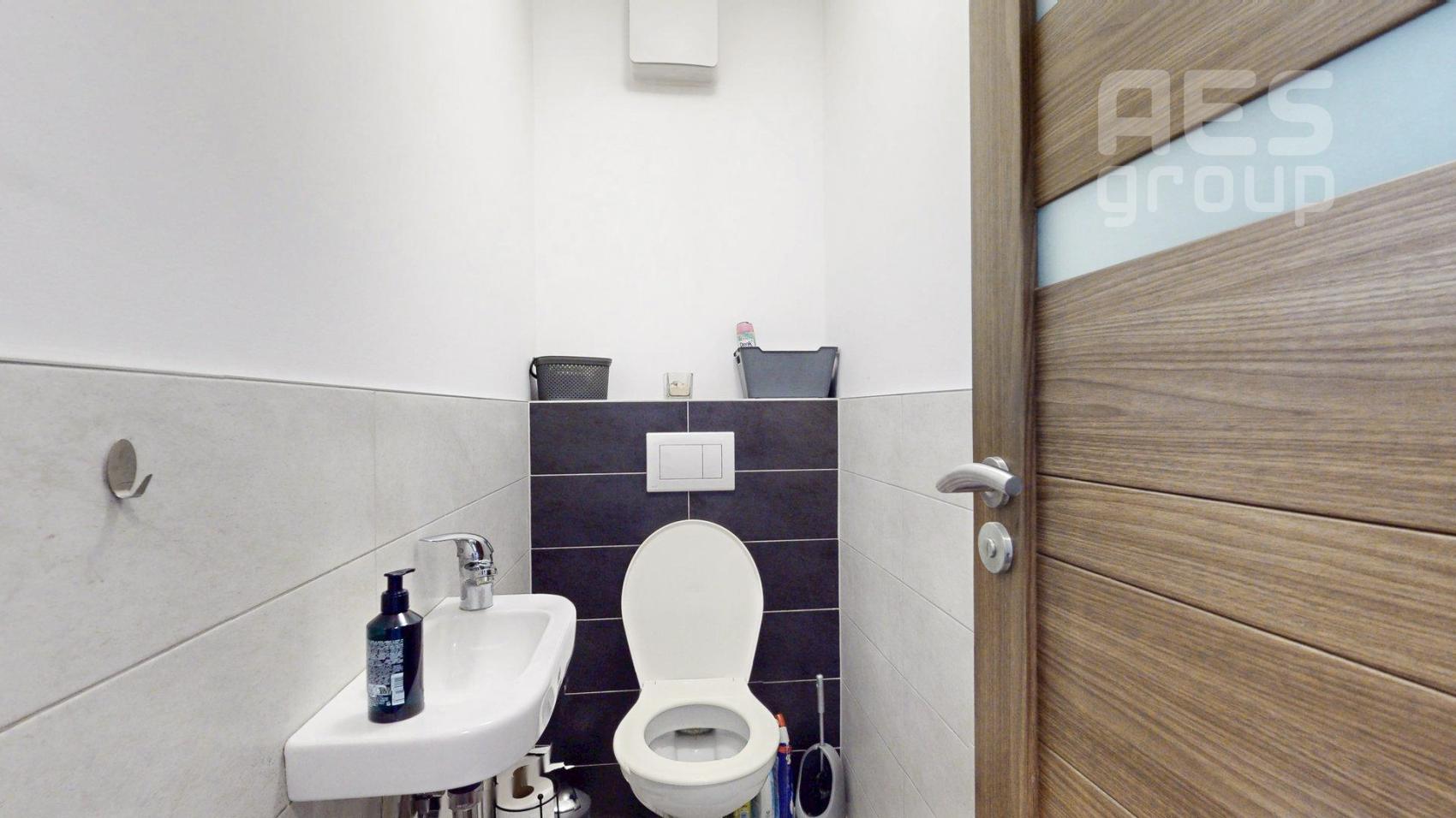 PREDAJ, NOVOSTAVBA, 3 izbový byt s balkónom a parkovacím státím, ul. Jána Ondruša, Stupava