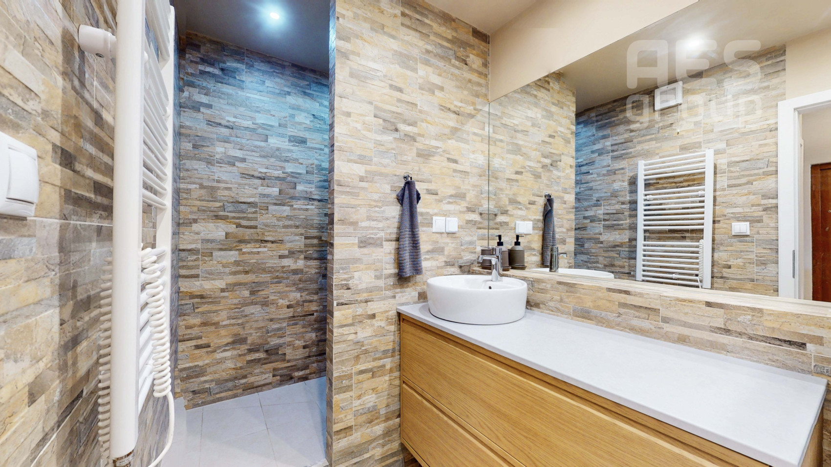 PREDAJ, 2 izbový byt , ul. Studenohorská, Bratislava – Lamač