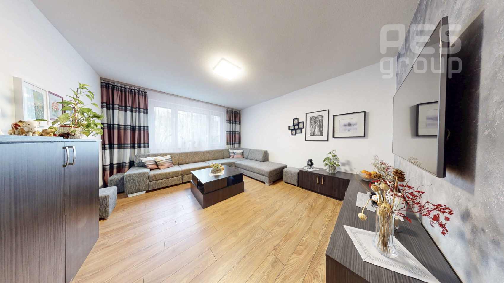 PREDAJ, 3 izbový byt s loggiou, ul. Štefana Králika, Bratislava – Devínska Nová Ves