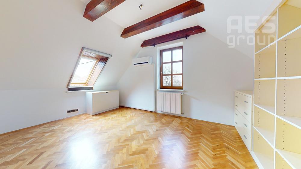 PRENÁJOM, 5 izbový rodinný dom s garážou, Záhorská Bystrica