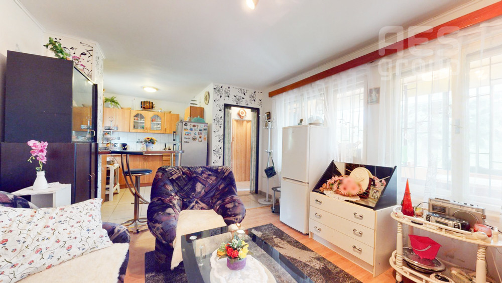 PREDAJ, ZÁHRADA S DVOMA CHATAMI, NOVÁ HORA, STUPAVA