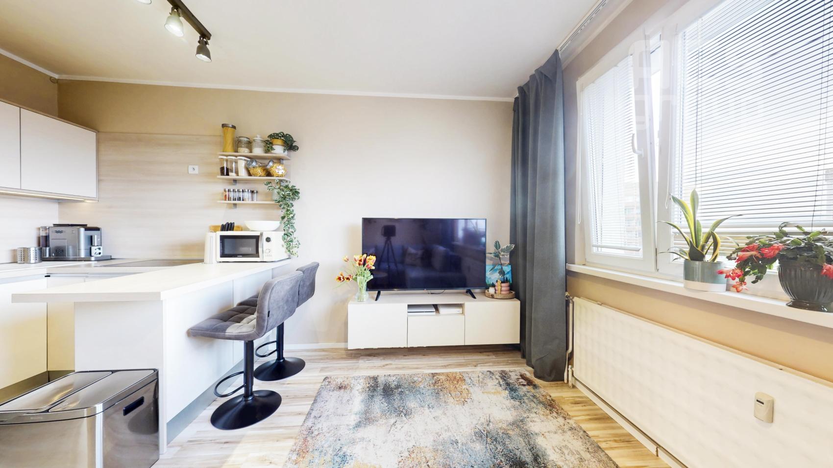 PREDAJ, 2 izbový byt , ul. Studenohorská, Bratislava – Lamač