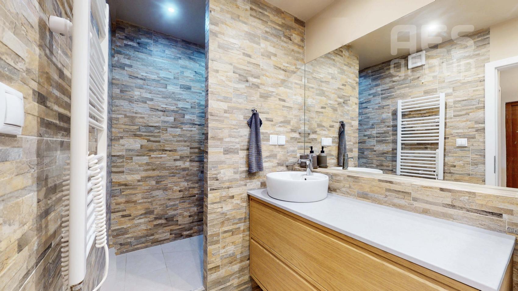 PREDAJ, 2 izbový byt , ul. Studenohorská, Bratislava – Lamač