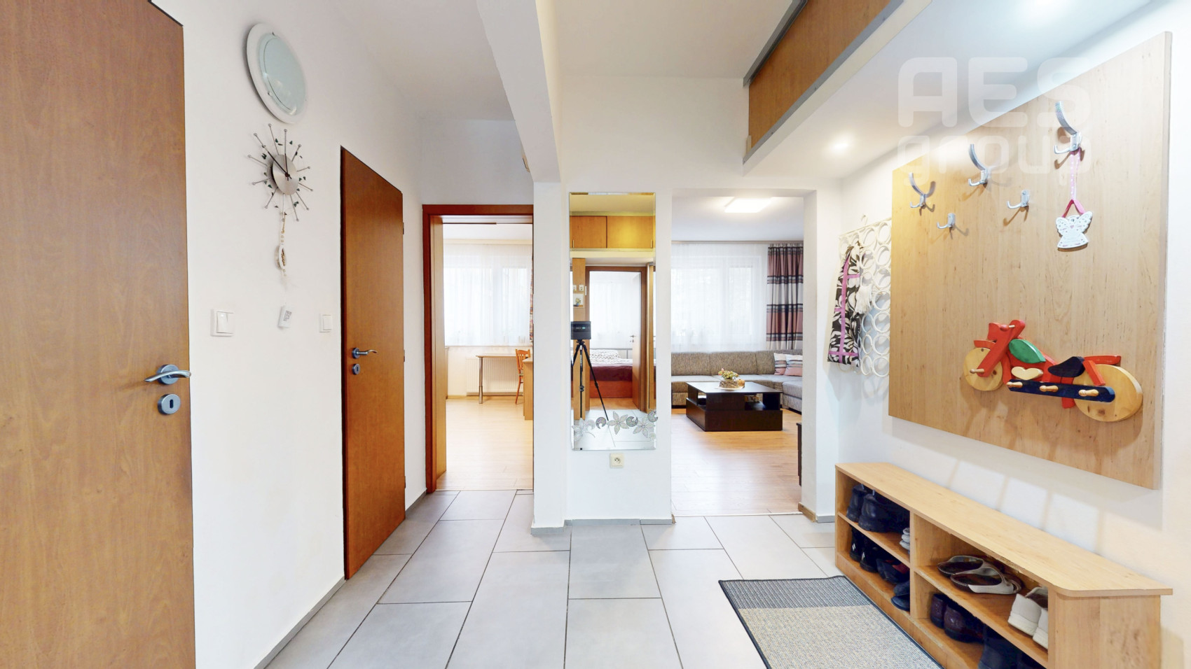 PREDAJ, 3 izbový byt s loggiou, ul. Štefana Králika, Bratislava – Devínska Nová Ves