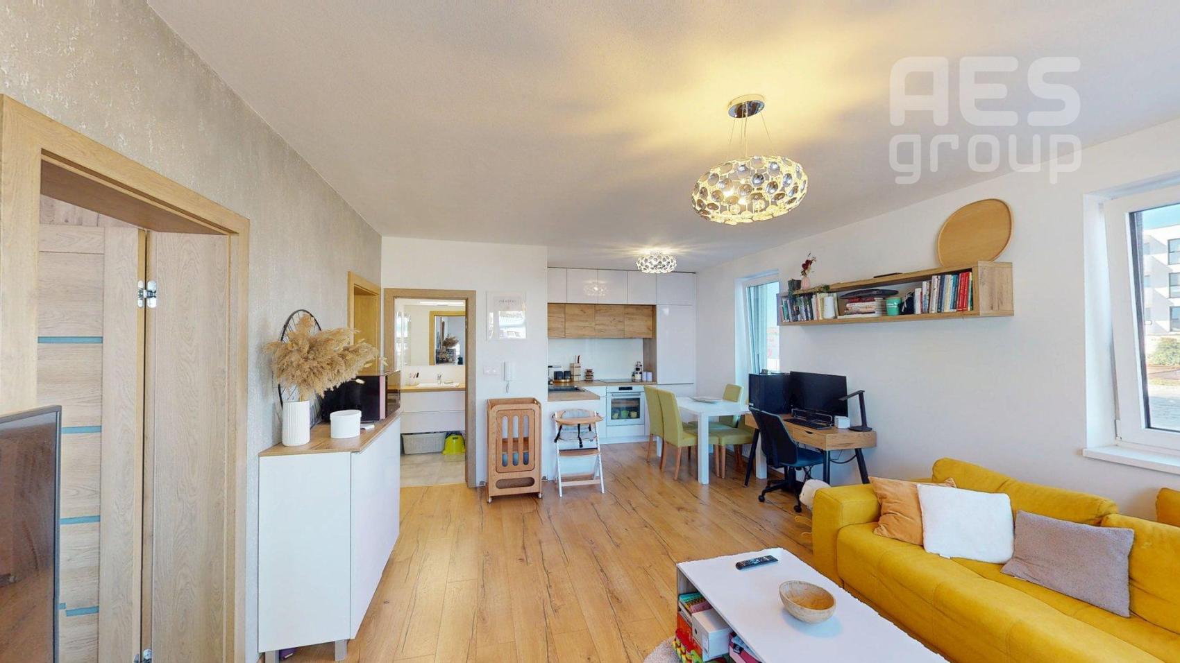 PRENÁJOM, NOVOSTAVBA, 2 izbový byt s balkónom a garážovým státím, ul. Dlhá, Stupava