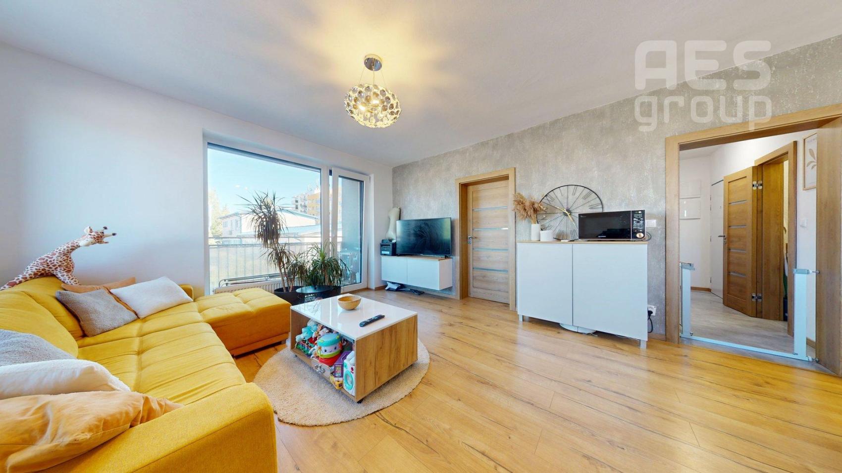 PRENÁJOM, NOVOSTAVBA, 2 izbový byt s balkónom a garážovým státím, ul. Dlhá, Stupava