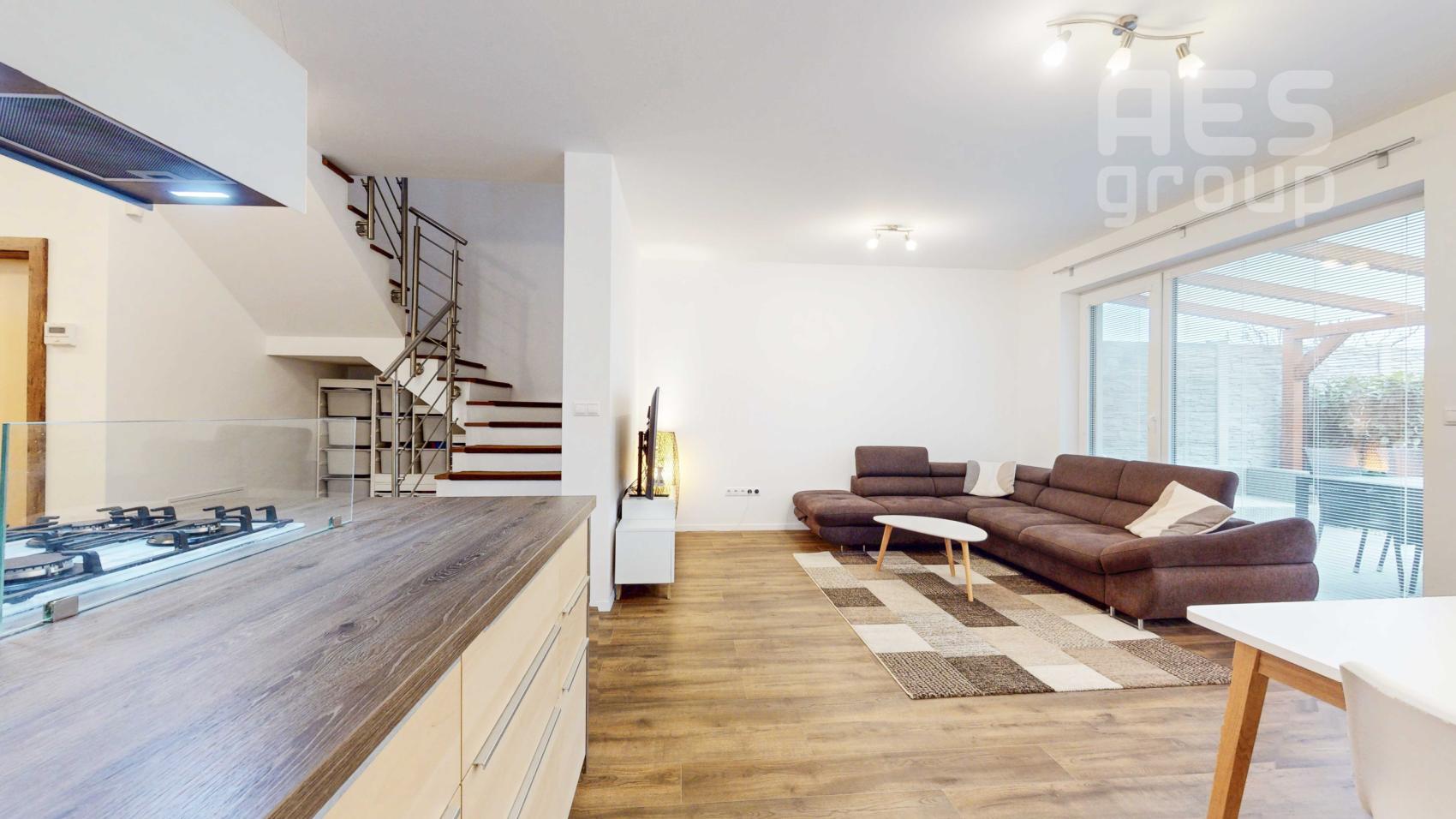 Novostavba, 4 izbový radový dom, ul. Nevädzová, Stupava