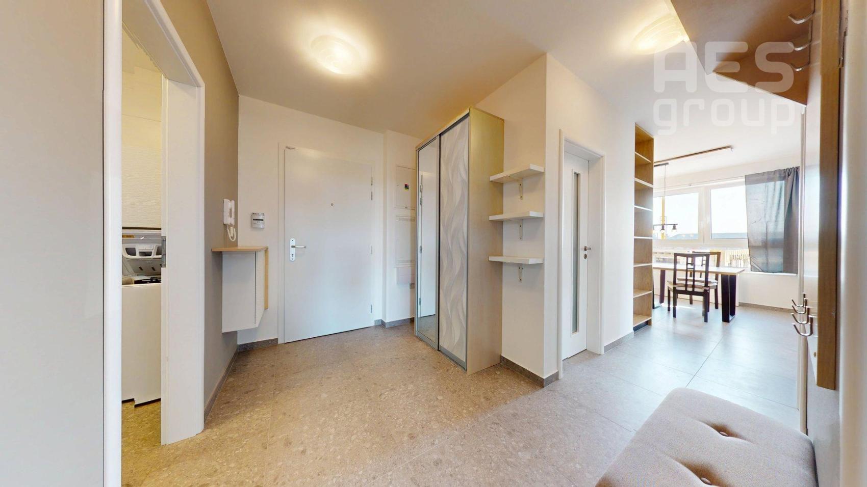 PRENÁJOM, 3 izbový zariadený byt s parkovaním, Nový Majer